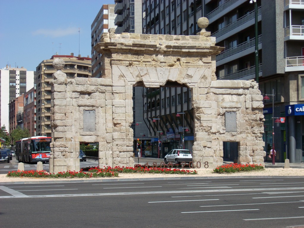 Puerta del Carmen Zaragozajpg